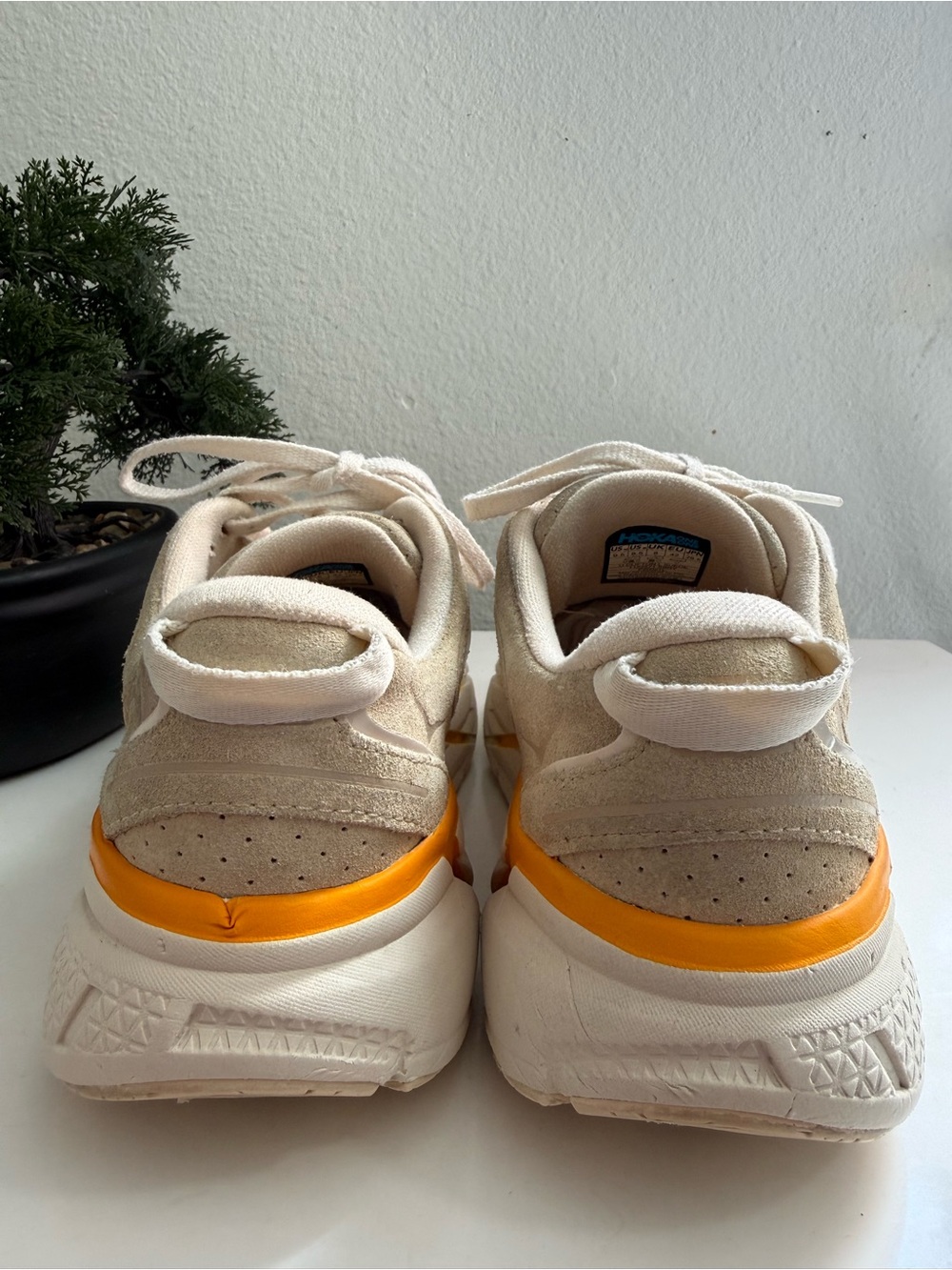 Hoka Clifton L men size 8.5 Beige Suede Athletic Sneakers with Yellow Accent - Picture 7 of 14